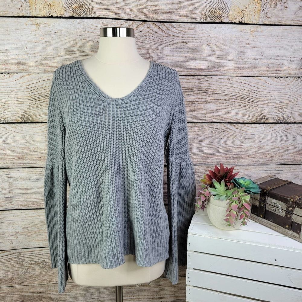 Boston Proper V Neck Bell Sleeve Sweater Medium